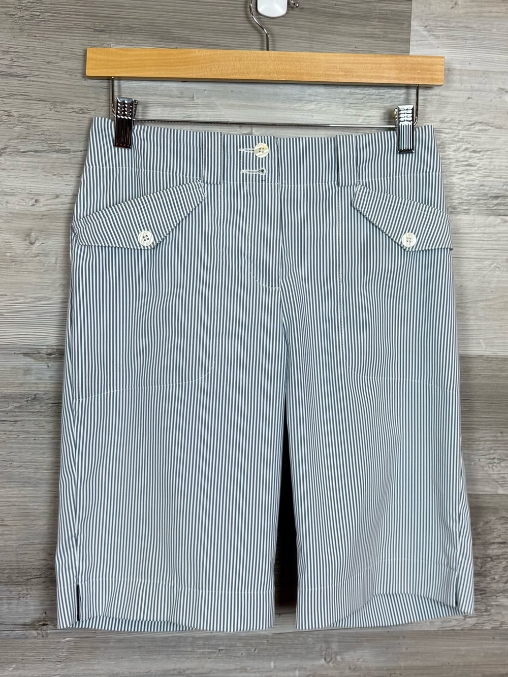 Nike Golf Striped Walking Shorts Sz 2 White Navy Blue Stretch Dry Fit Bermuda